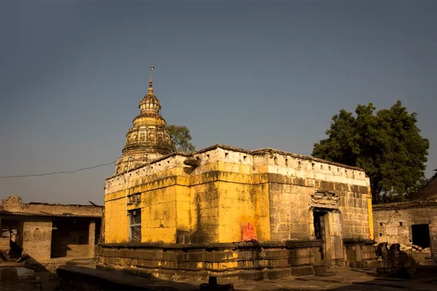 Balrampur devi patan temple