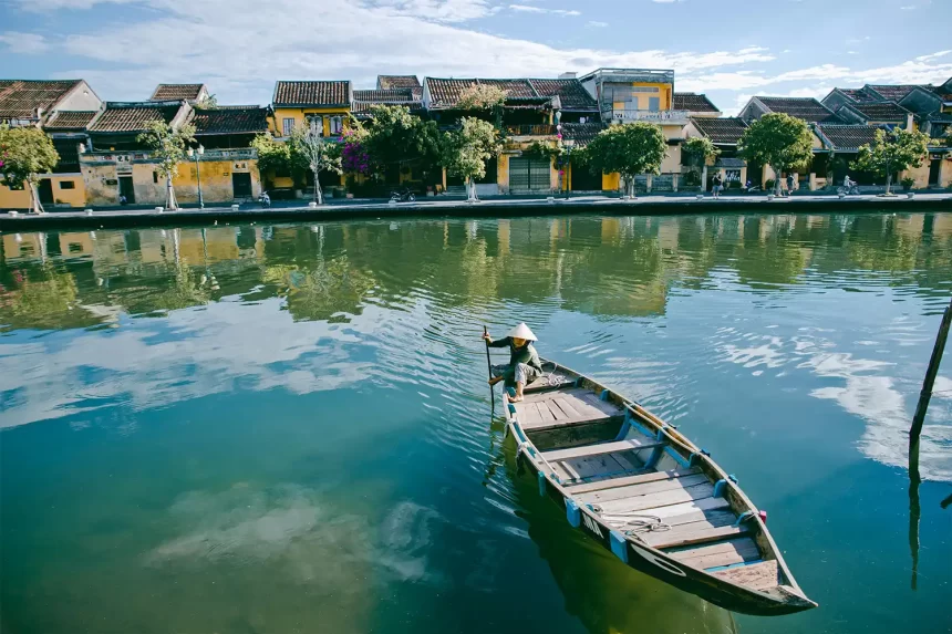 Vietnam Tops Southeast Asia’s Fastest Tourism Rise in 2025